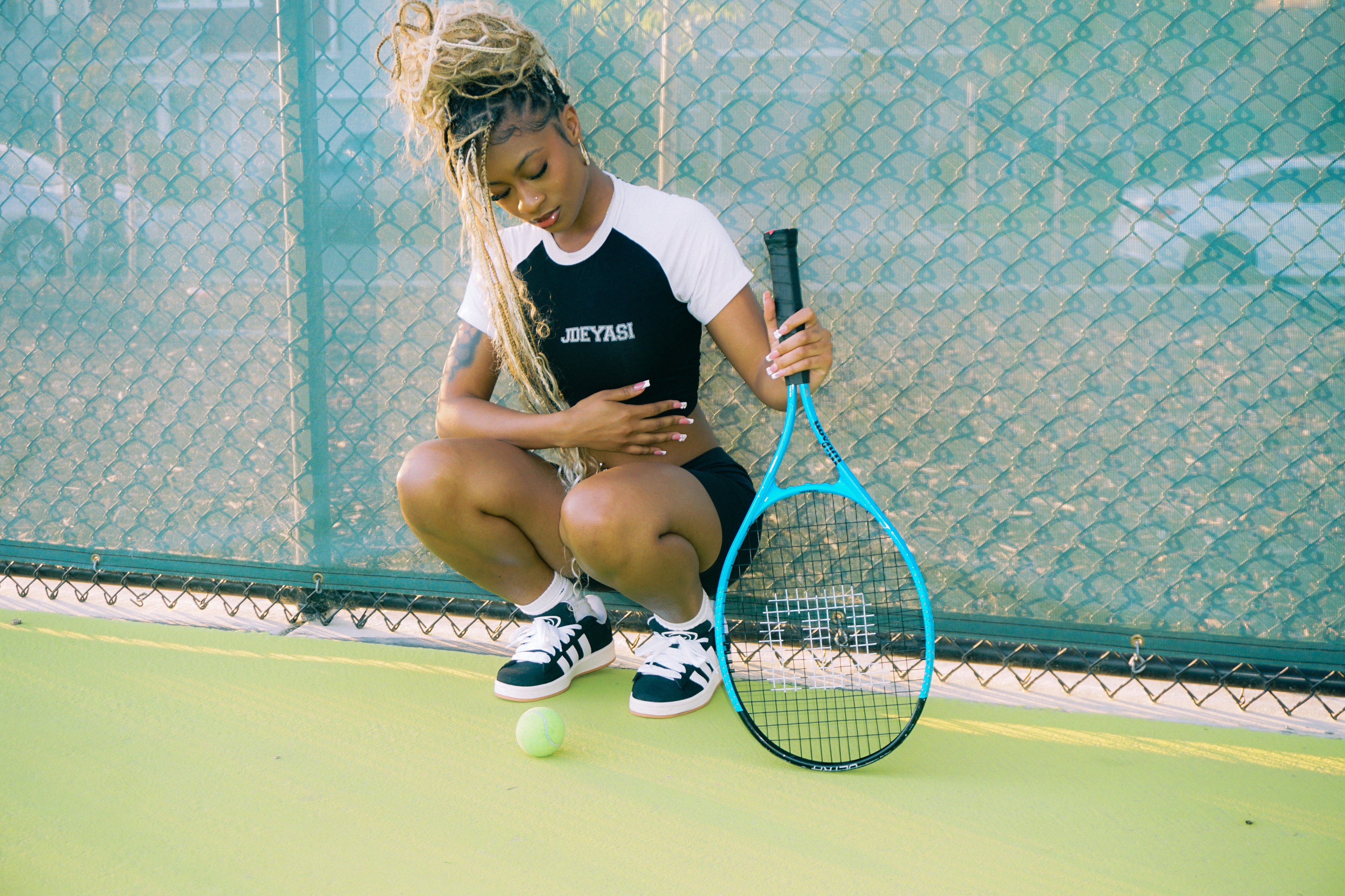 WHITE JDEYASI BABY TEE